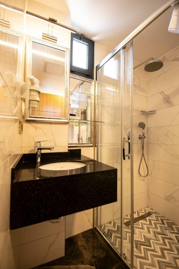 Eliza Hotel イスタンブール エクステリア 写真